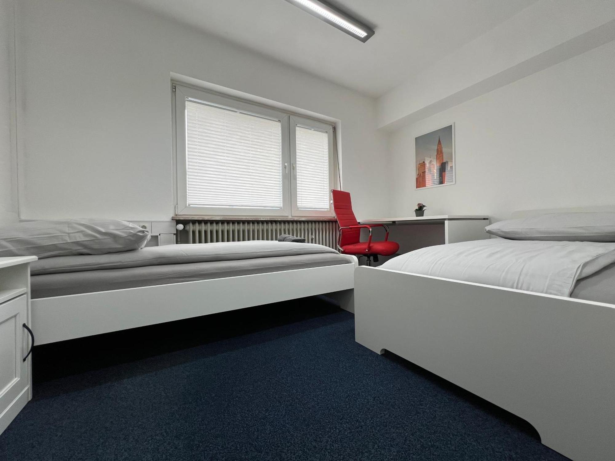 Отель Mieterlux Frankfurt Heusenstamm 46 Экстерьер фото