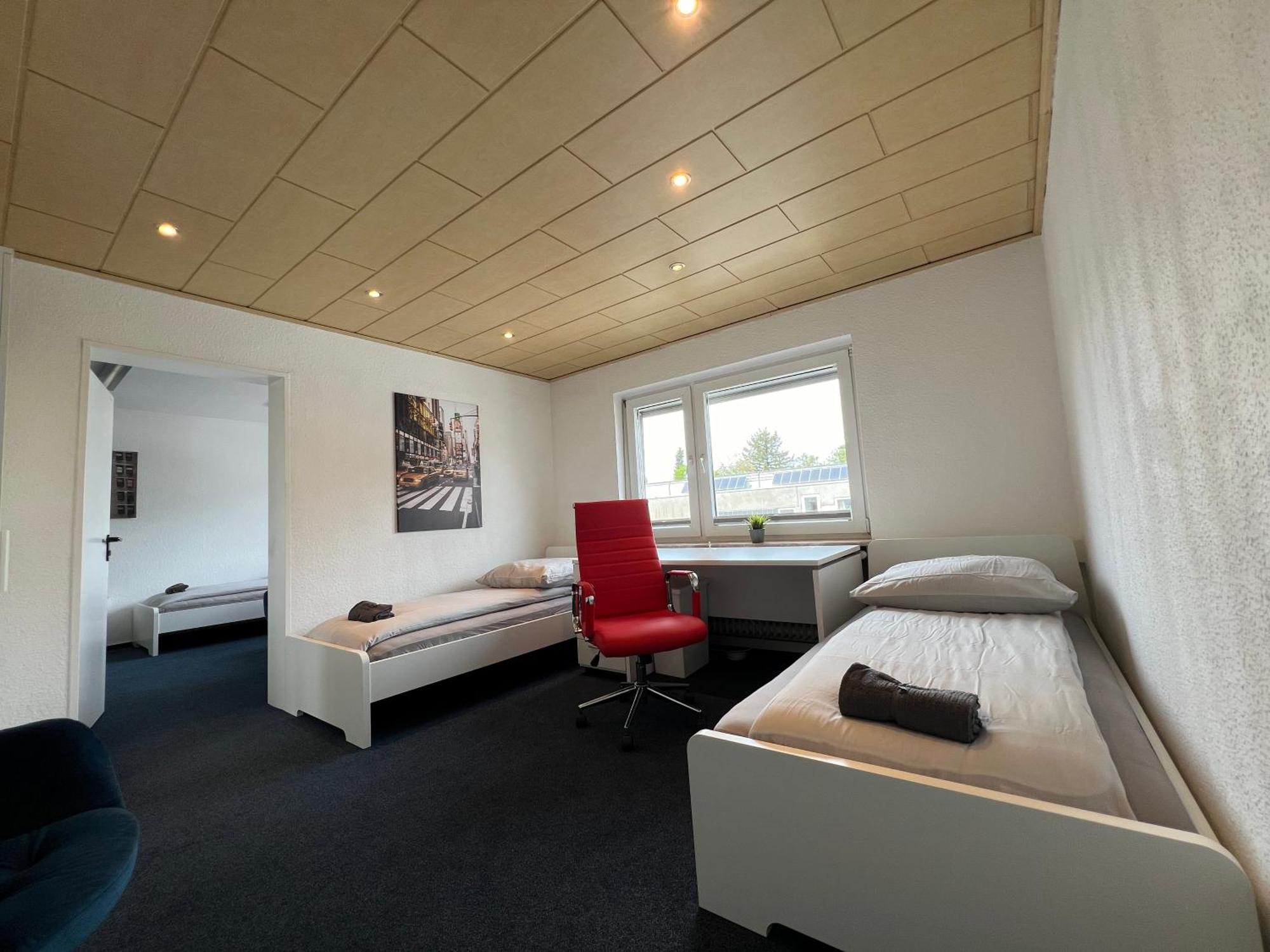 Отель Mieterlux Frankfurt Heusenstamm 46 Экстерьер фото