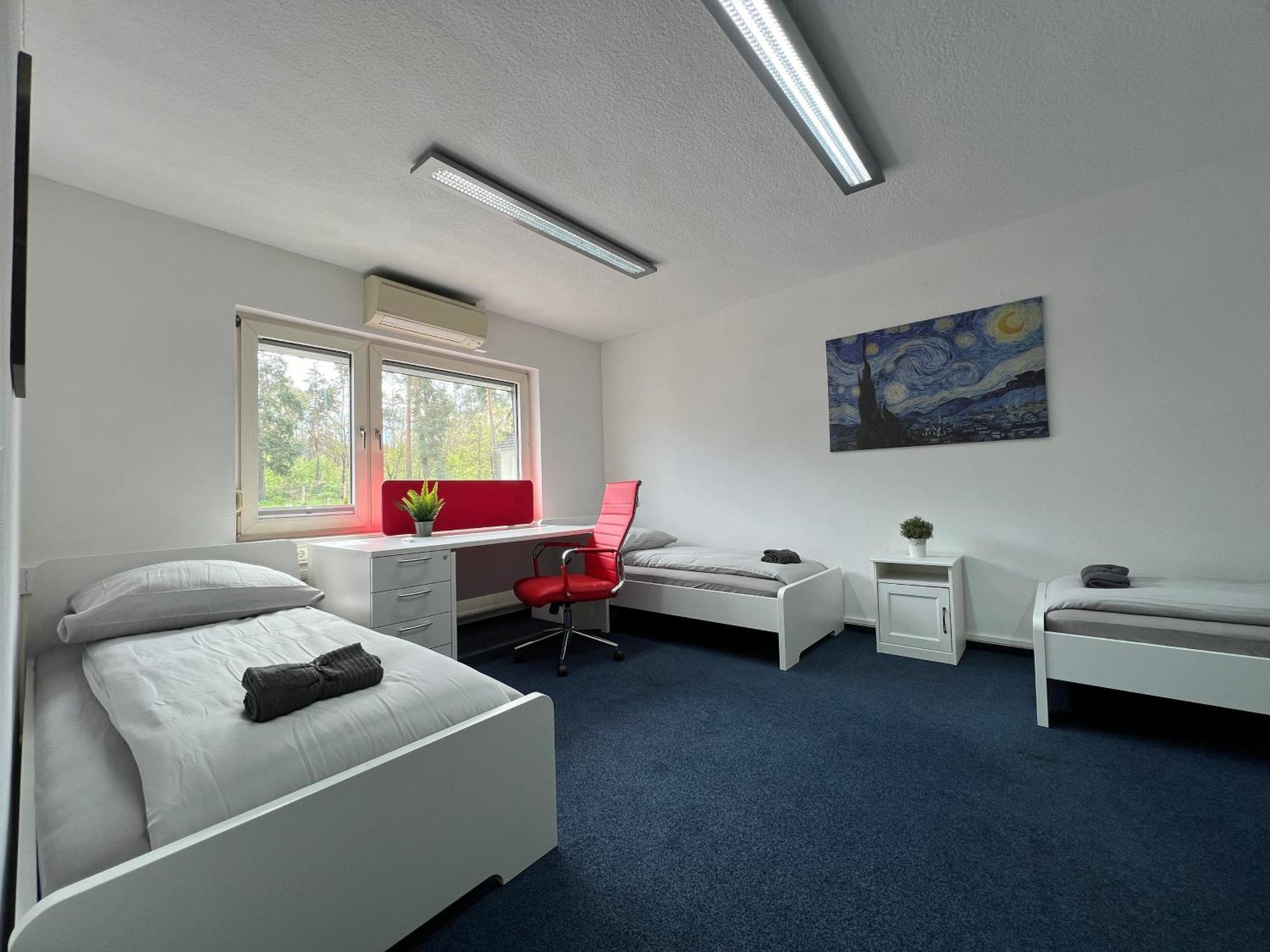 Отель Mieterlux Frankfurt Heusenstamm 46 Экстерьер фото