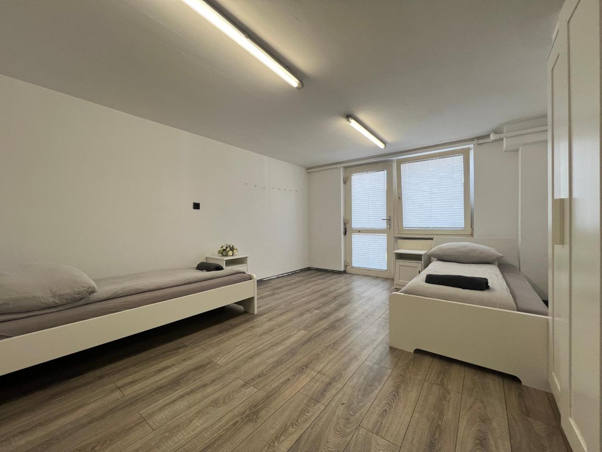 Отель Mieterlux Frankfurt Heusenstamm 46 Экстерьер фото